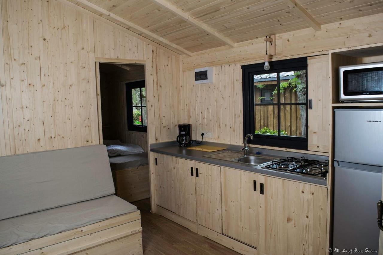 Camping Le Mouliat Hotel Moncrabeau ภายนอก รูปภาพ
